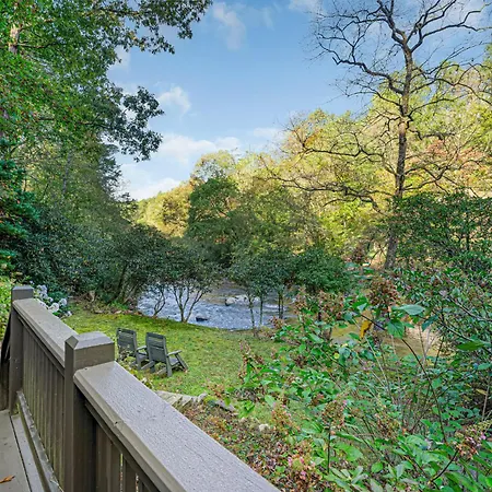 Cartacay River Retreat - North Georgia Riverfront Cabin - Riverside Access, Cozy Living Spaces, Game Room, And Outdoor Amenities